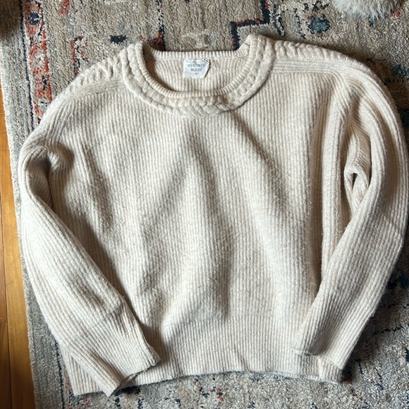 Tuckernuck Sweaters - Hyacinth House Sweater XXL